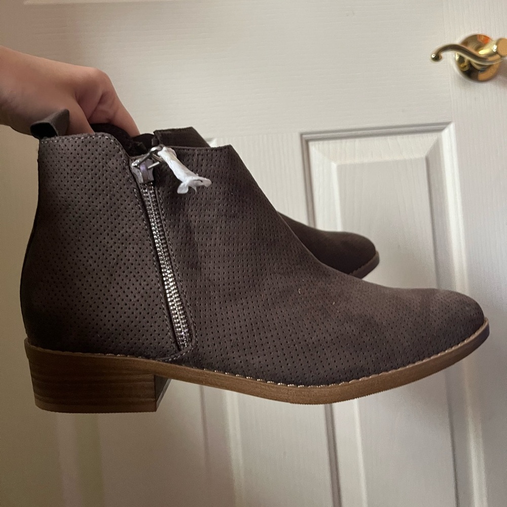 Women’s boots
